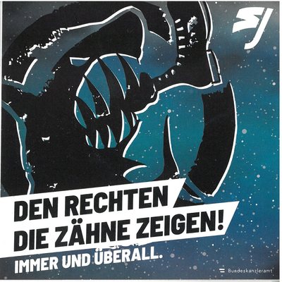 Sticker: Den Rechten die Zähne zeigen! Immer und überall. Ein Hai frisst einen Springerstiefel.