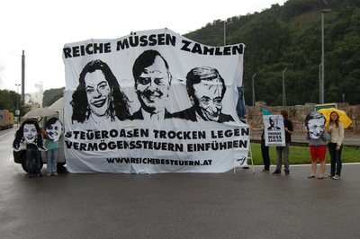 Foto eines Riesentransparents