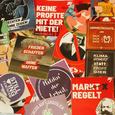 Eine Collage mehrerer Sticker der SJ.