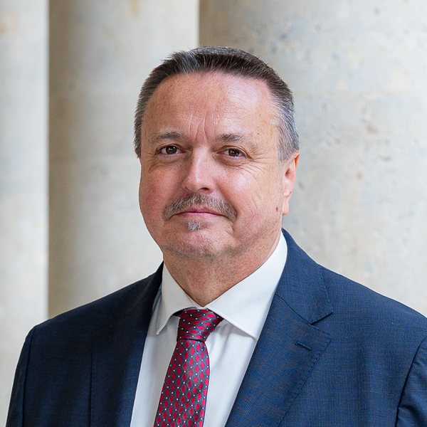 Ernst Holzmann