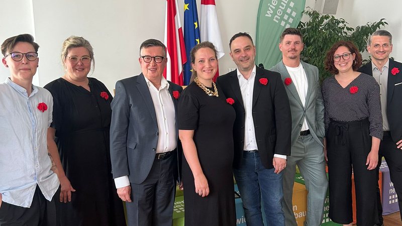 Die frisch angelobten Bezirksrät*innen der SPÖ Neubau